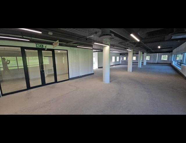 BUSINESS PROPERTY TO RENT IN VORNA VALLEY